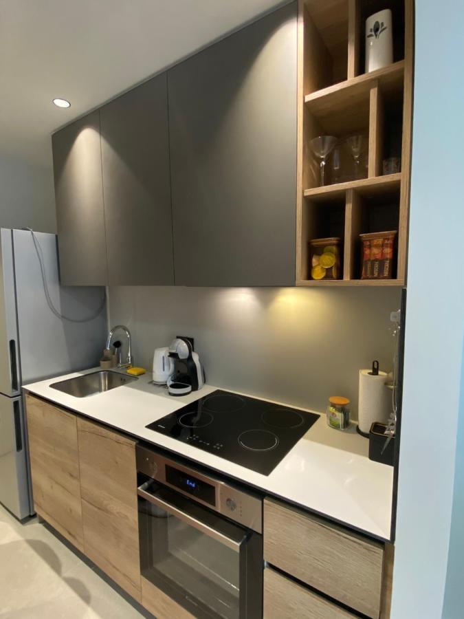 Symphony707 - Waterfront Apartment Belgrade