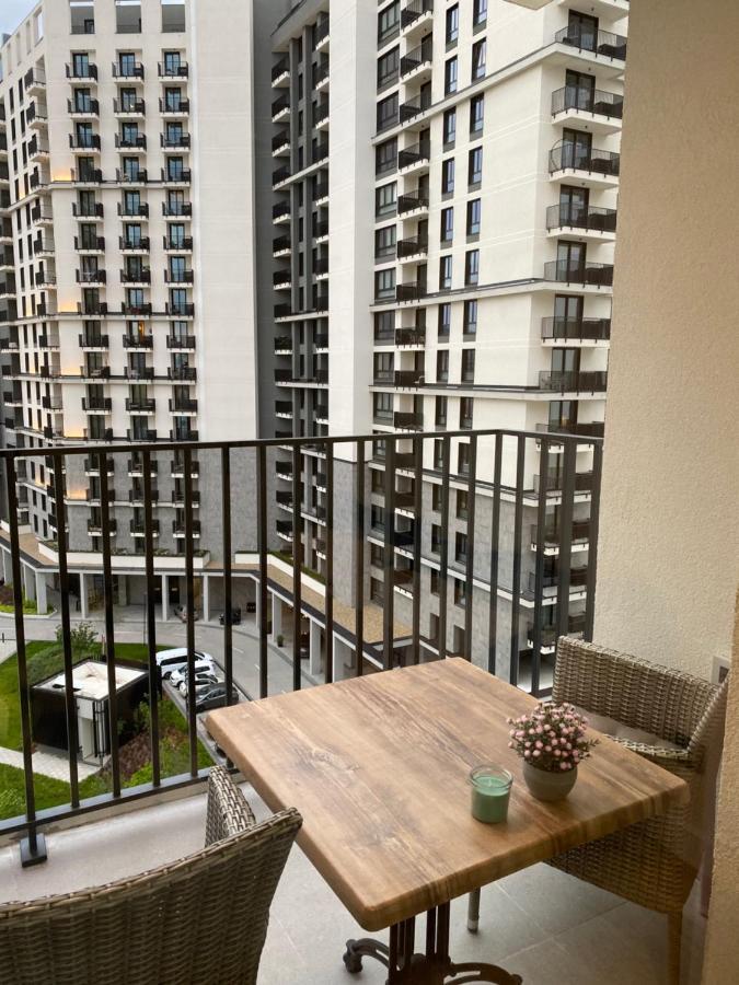 Symphony707 - Waterfront Apartment Belgrade